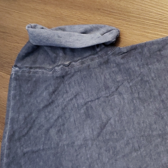 Free people short sleeve collard button navy shirt small - Picture 4 of 4